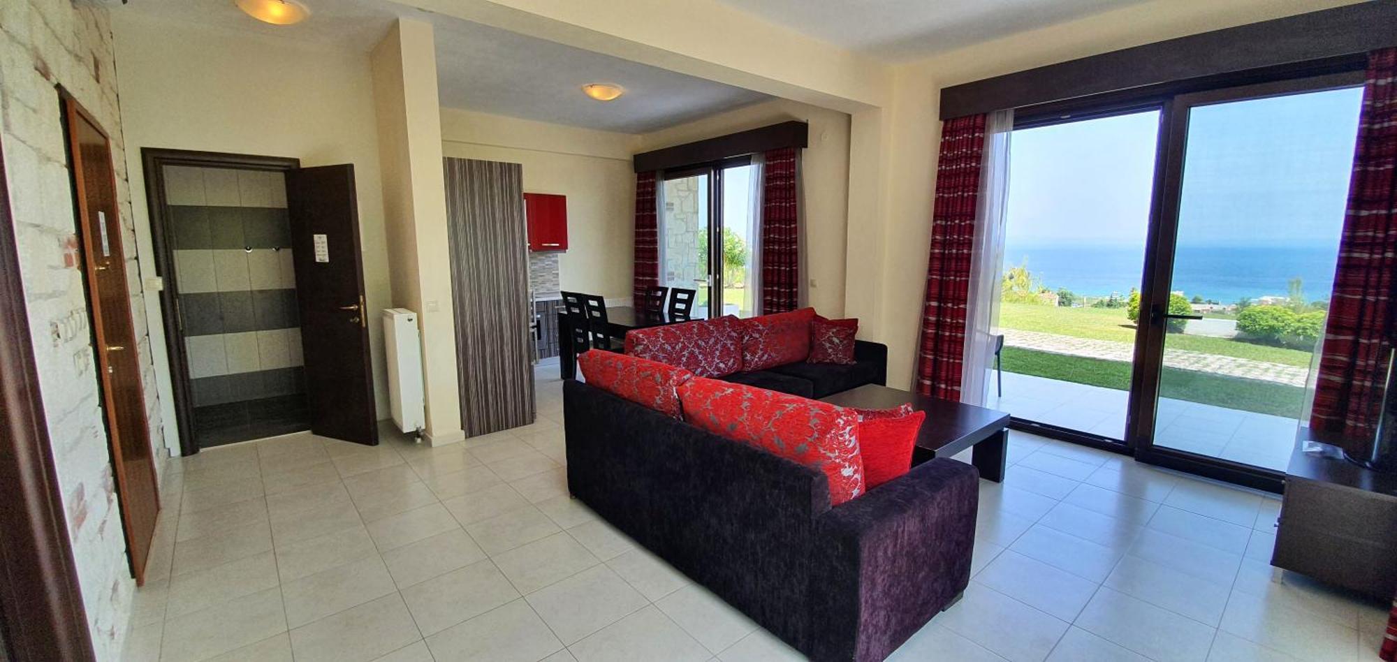 Bungalow White Tennis Apartments & Suites Pefkochori Room photo